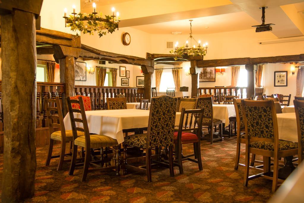 Hotel The Twelve Knights Port Talbot Esterno foto