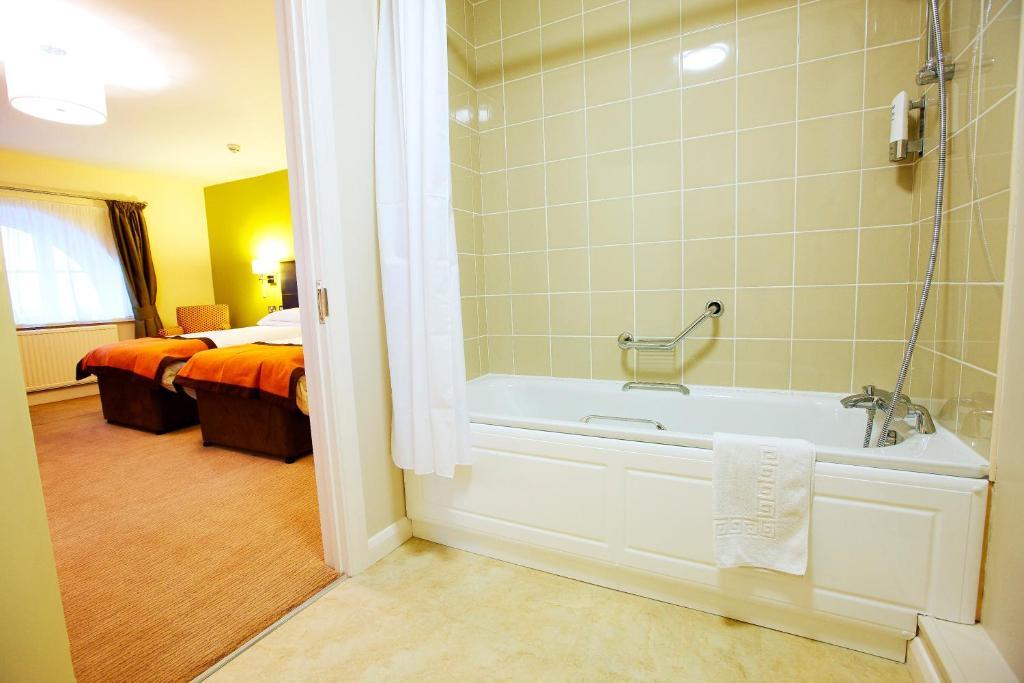 Hotel The Twelve Knights Port Talbot Camera foto